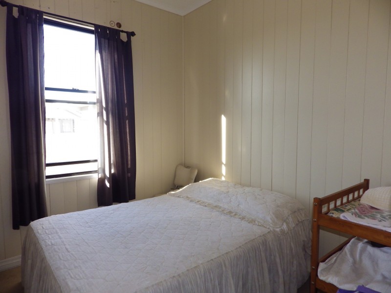 60 Feather Street, Roma QLD 4455