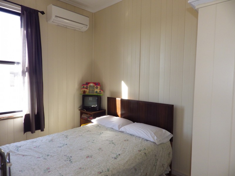 60 Feather Street, Roma QLD 4455