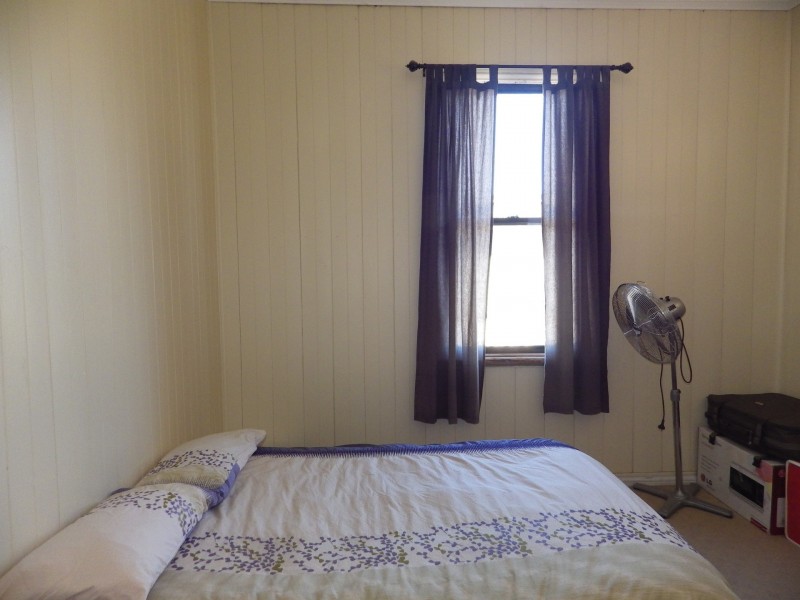 60 Feather Street, Roma QLD 4455