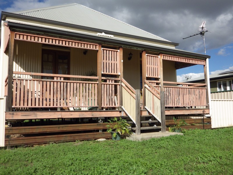 60 Feather Street, Roma QLD 4455