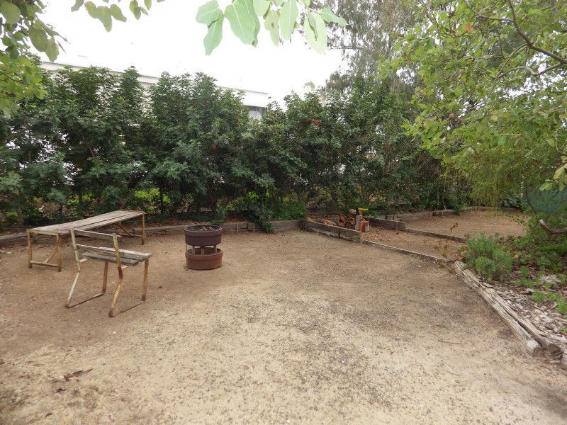 33 Hoffman Street, Roma QLD 4455