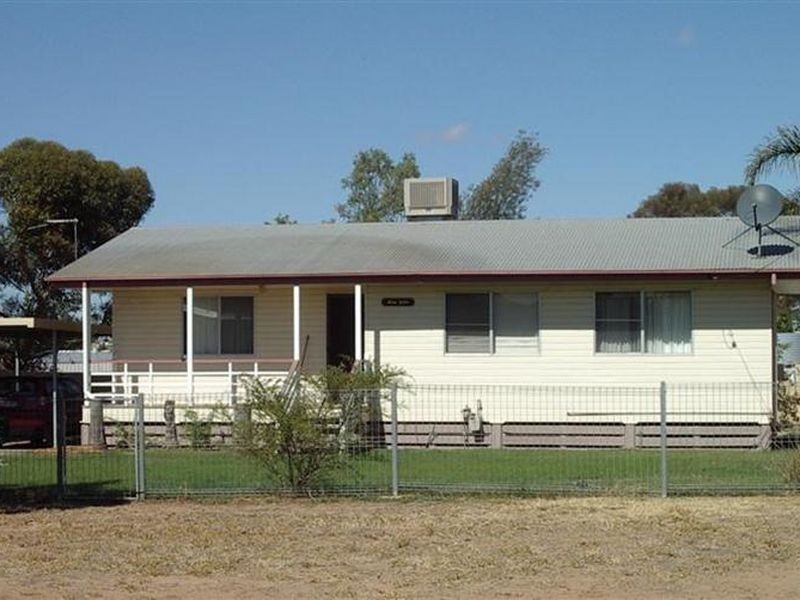 8 Foott Street, Roma QLD 4455