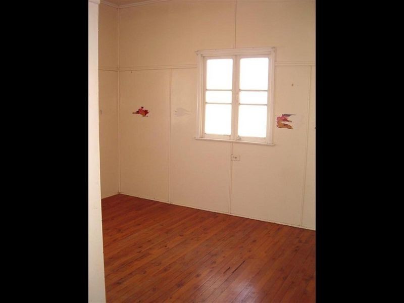 41 Raglan Street, Roma QLD 4455