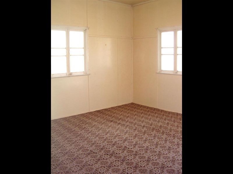 41 Raglan Street, Roma QLD 4455