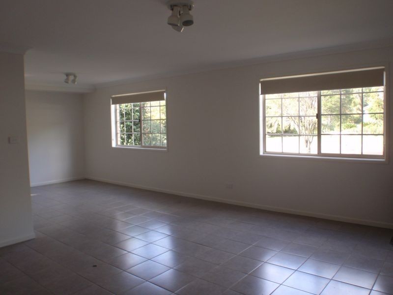 25 Alexander Avenue, Roma QLD 4455