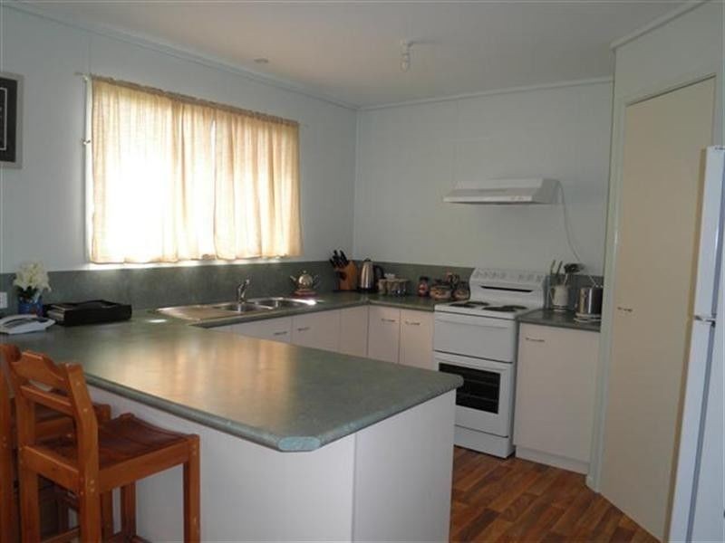 35 Swans Road, Wallumbilla QLD 4428