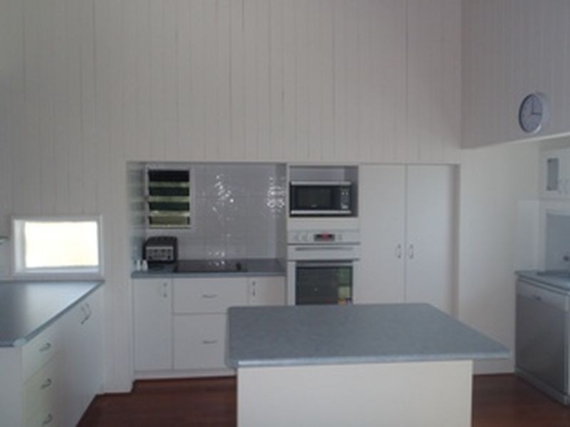 35 Bowen Street, Roma QLD 4455