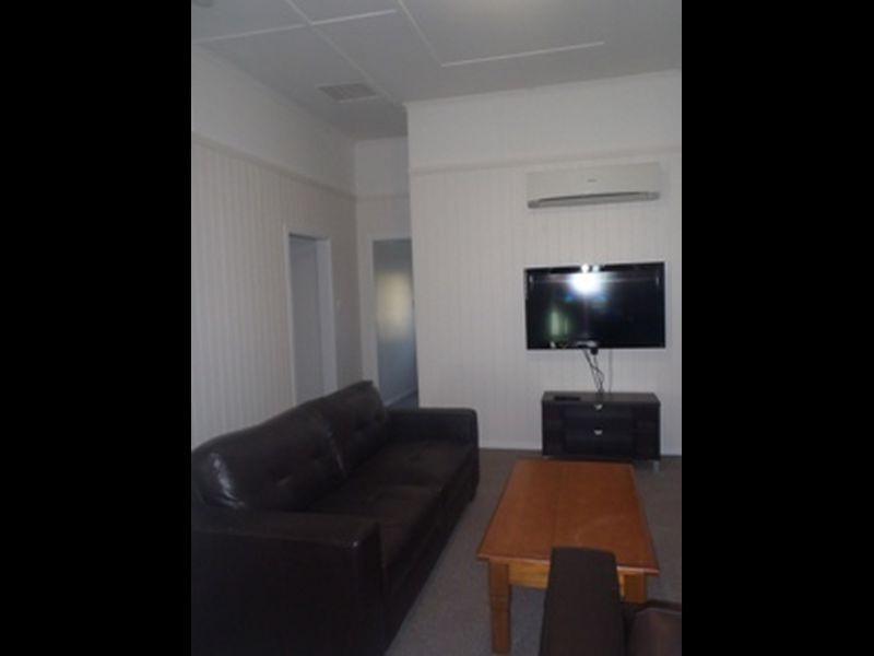 35 Bowen Street, Roma QLD 4455