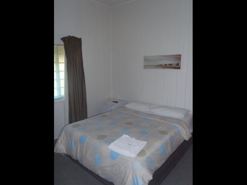 35 Bowen Street, Roma QLD 4455