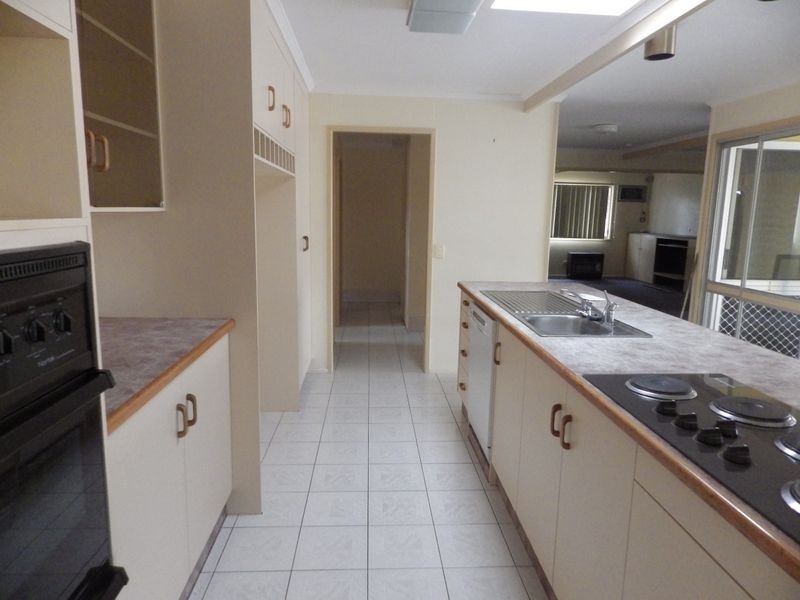 17 Beitz Street, Roma QLD 4455