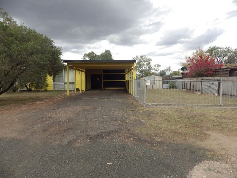 17 Beitz Street, Roma QLD 4455