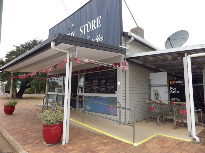 80 Burrowes Street, Surat QLD 4417