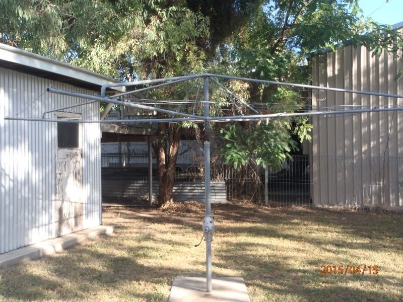 2 Lovell Street, Roma QLD 4455