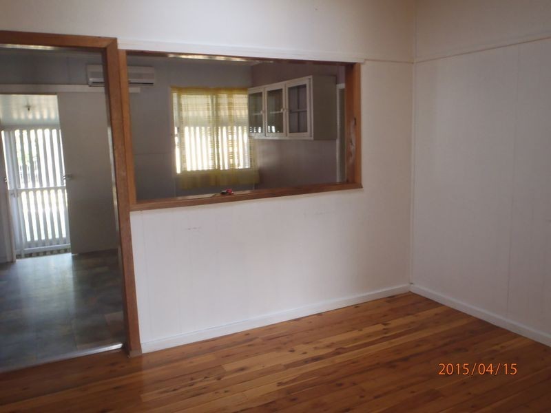 2 Lovell Street, Roma QLD 4455