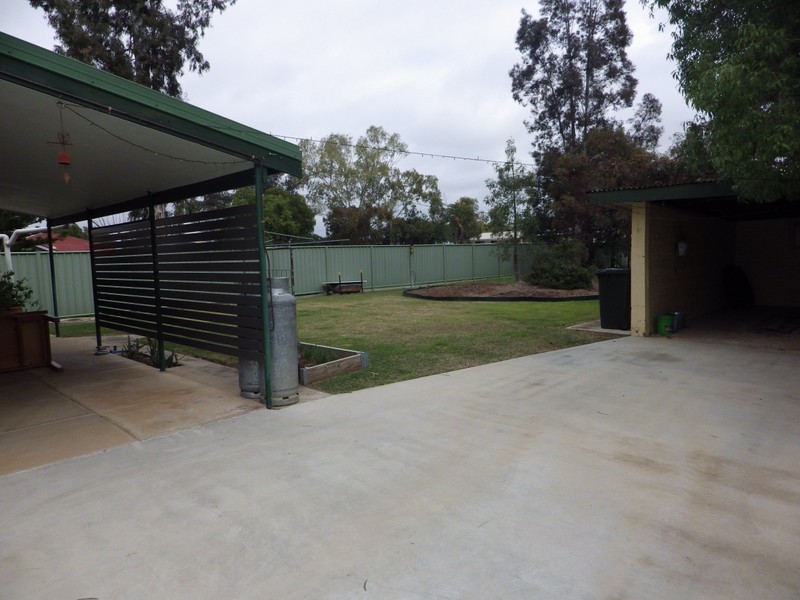 21 McEwan Street, Roma QLD 4455