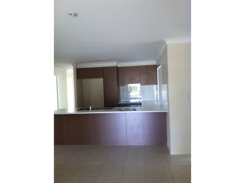 5 Edna Street, Roma QLD 4455