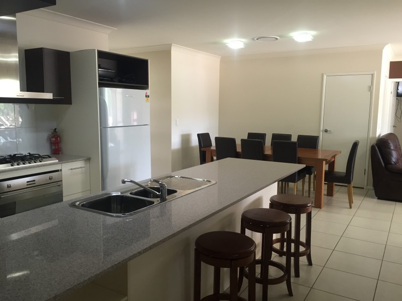 48a Roslyn Drive, Roma QLD 4455