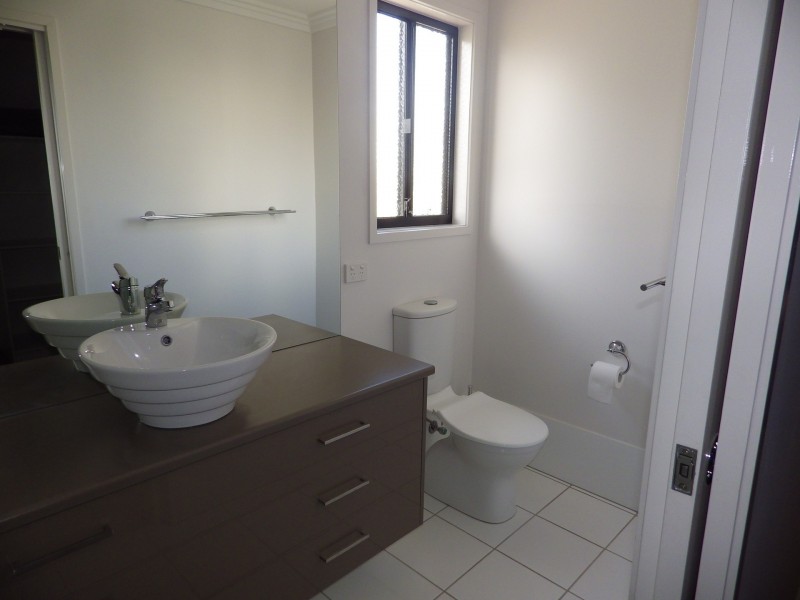 107 Wyndham Street, Roma QLD 4455