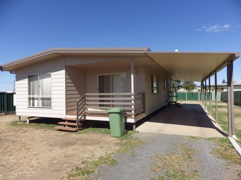 24 South Street, Roma QLD 4455