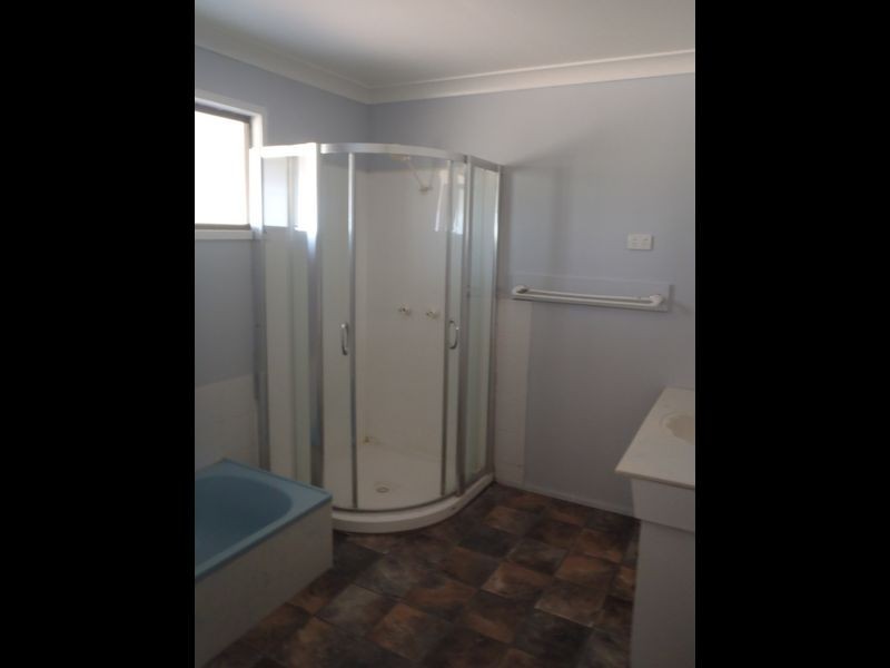 3 Tiffin Street, Roma QLD 4455