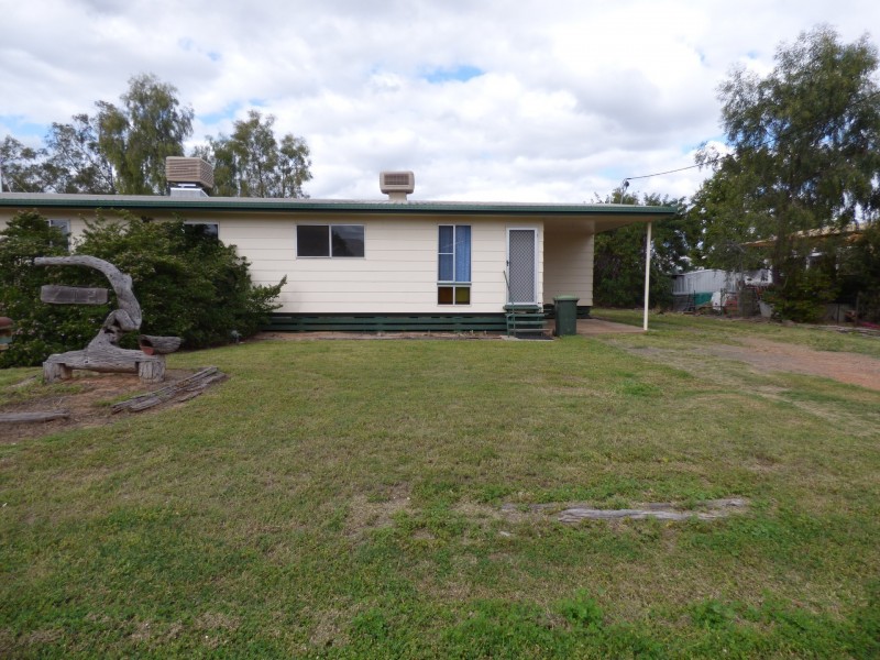Unit 1/272 Edwardes Street, Roma QLD 4455