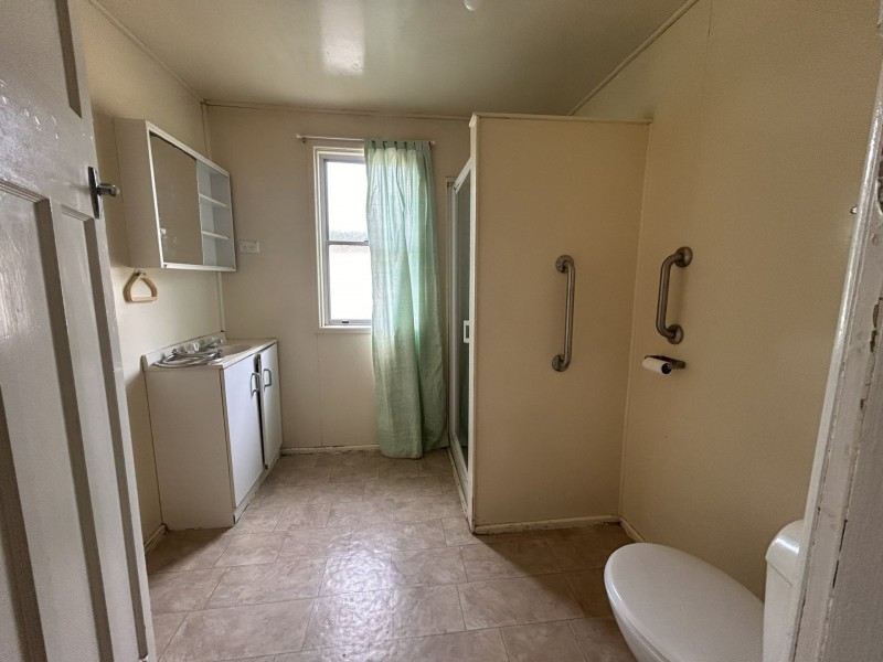 1/54 Chrystal Street, Roma QLD 4455