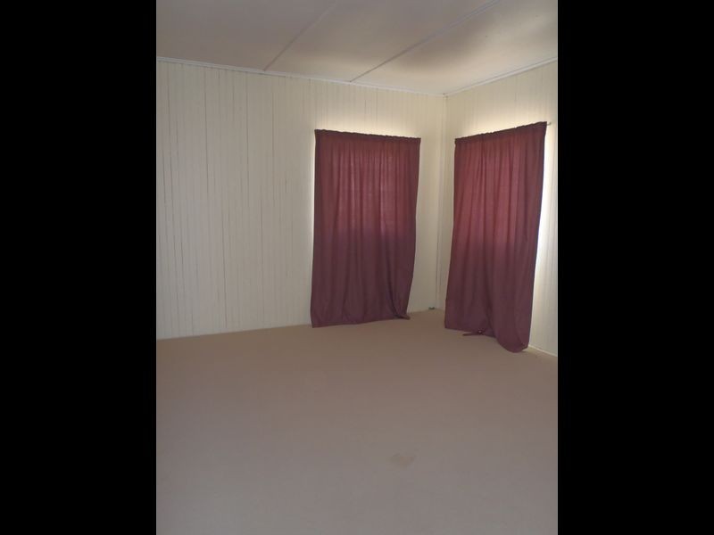 18 Fowles Street, Roma QLD 4455