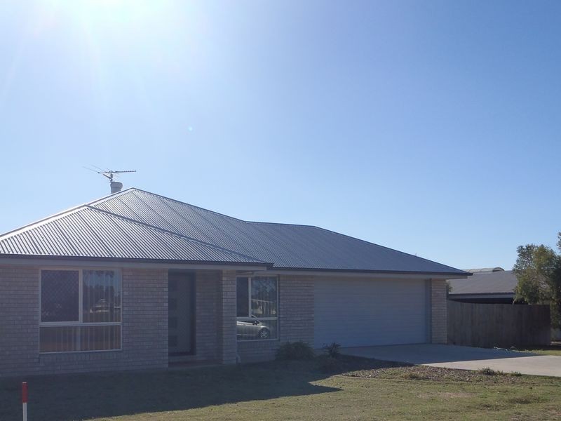 41 Currey Street, Roma QLD 4455