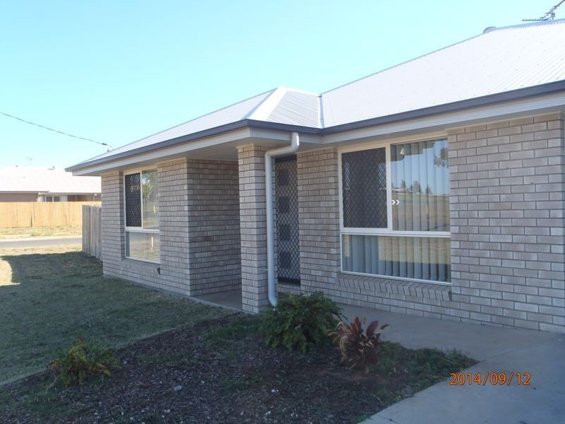 41 Currey Street, Roma QLD 4455