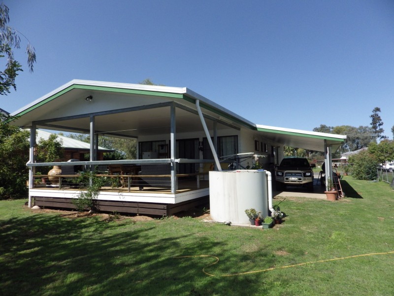 25 Lovell Street, Roma QLD 4455