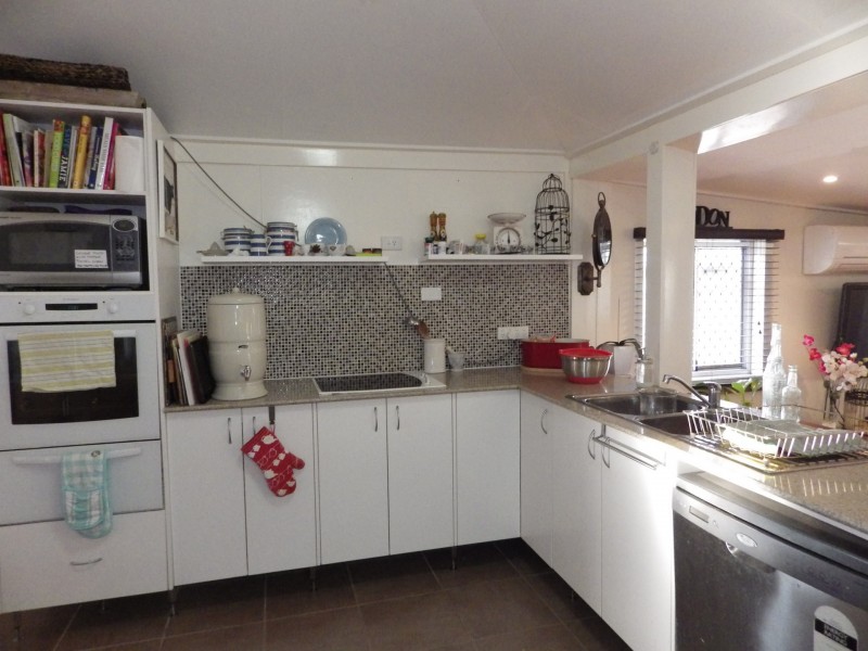 6 Gregory Street, Roma QLD 4455