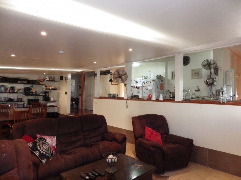 6 Gregory Street, Roma QLD 4455