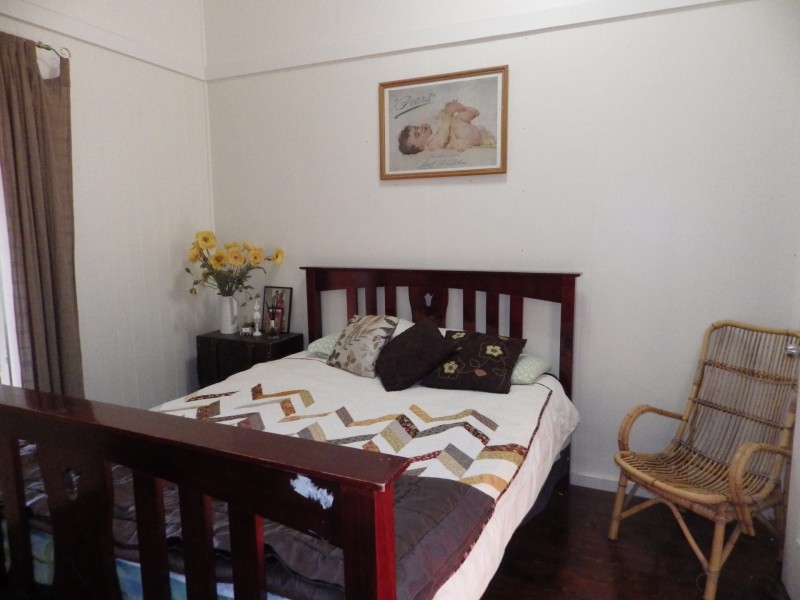 6 Gregory Street, Roma QLD 4455