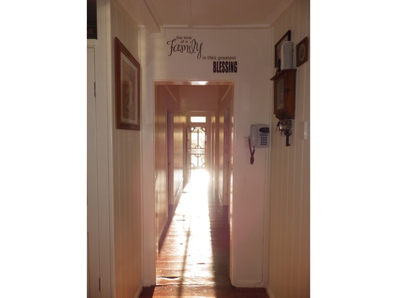 6 Gregory Street, Roma QLD 4455