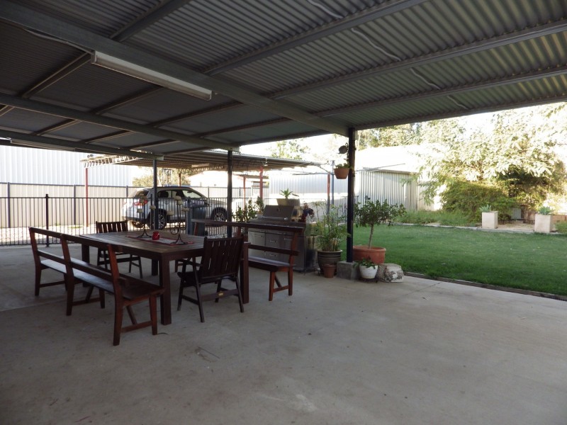 6 Gregory Street, Roma QLD 4455