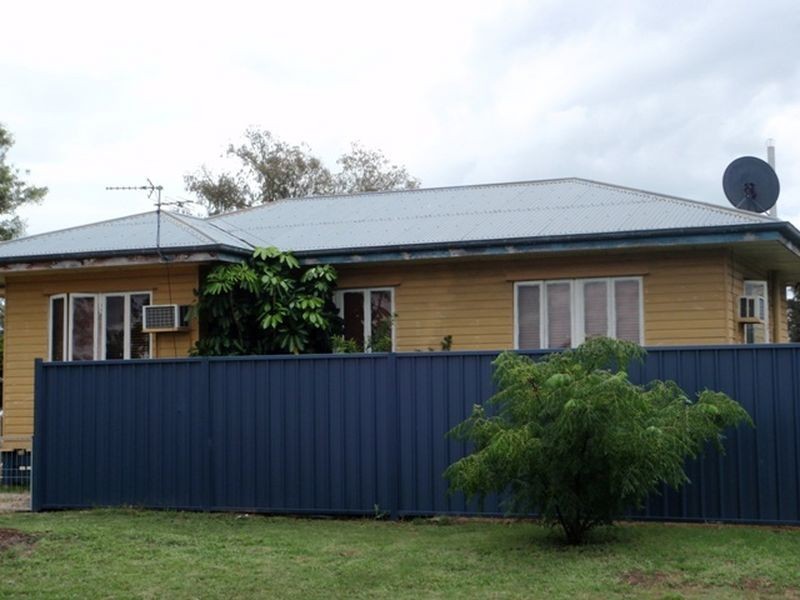 22 McEwan Street, Roma QLD 4455
