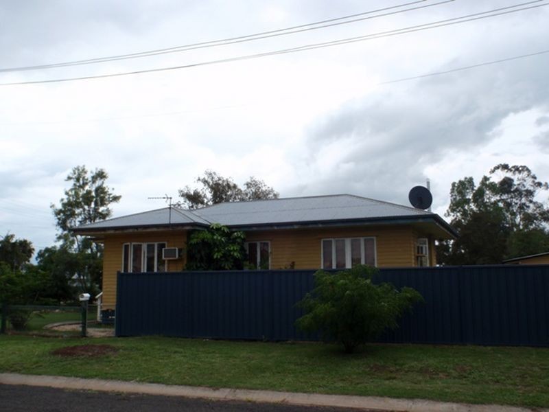 22 McEwan Street, Roma QLD 4455