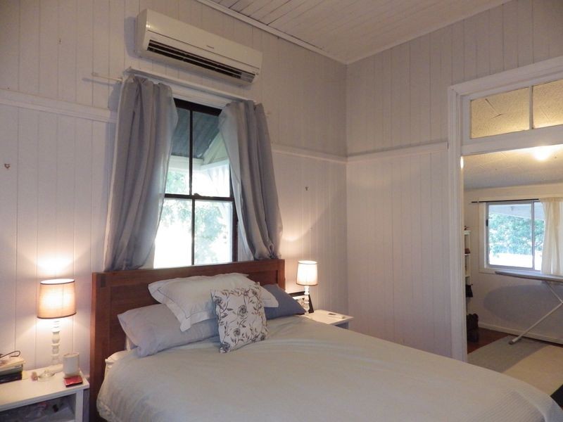 62 Raglan Street, Roma QLD 4455