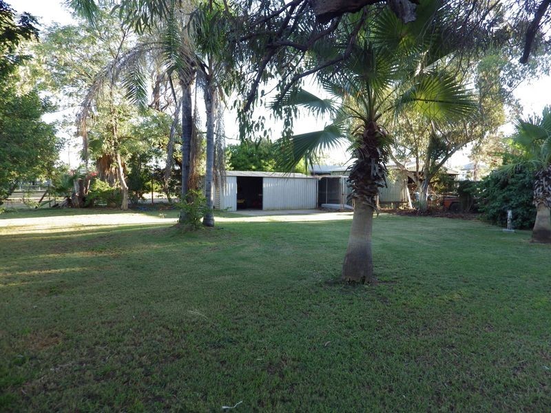 62 Raglan Street, Roma QLD 4455