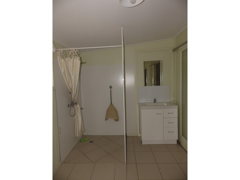 3-5 Gregory Street, Roma QLD 4455