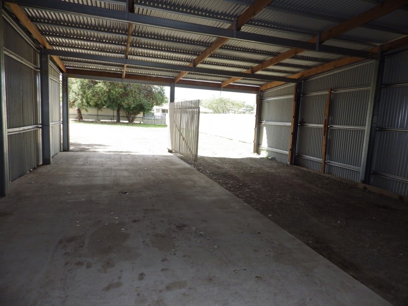3-5 Gregory Street, Roma QLD 4455