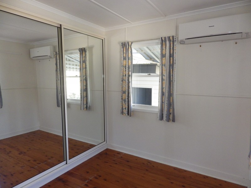128 Currey Street, Roma QLD 4455