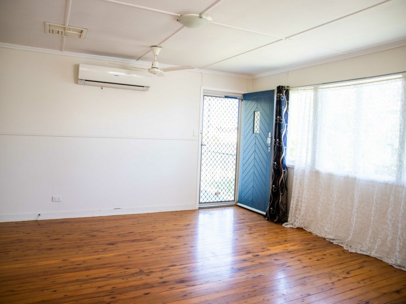 128 Currey Street, Roma QLD 4455