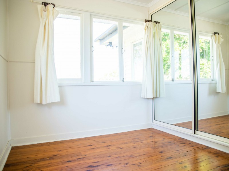 128 Currey Street, Roma QLD 4455