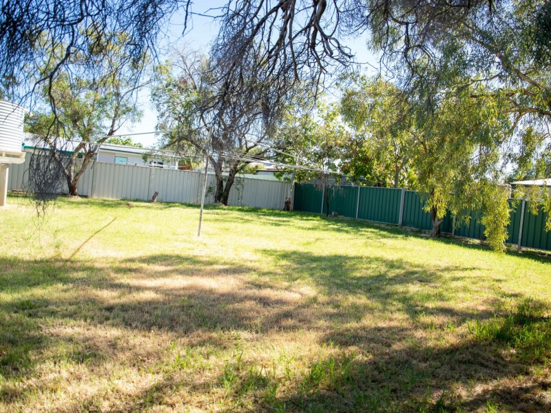 128 Currey Street, Roma QLD 4455