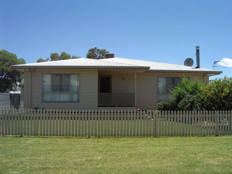 117 Miscamble Street, Roma QLD 4455