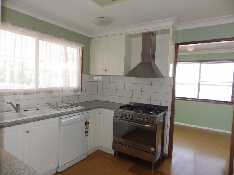 117 Miscamble Street, Roma QLD 4455