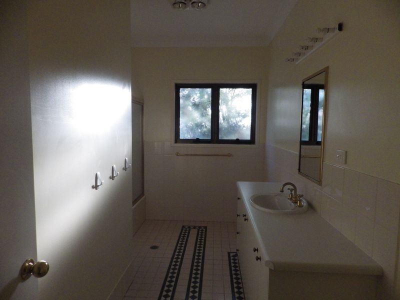 1 Bungil Street, Roma QLD 4455