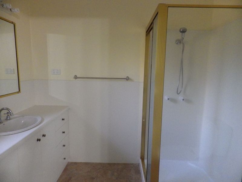 1 Bungil Street, Roma QLD 4455