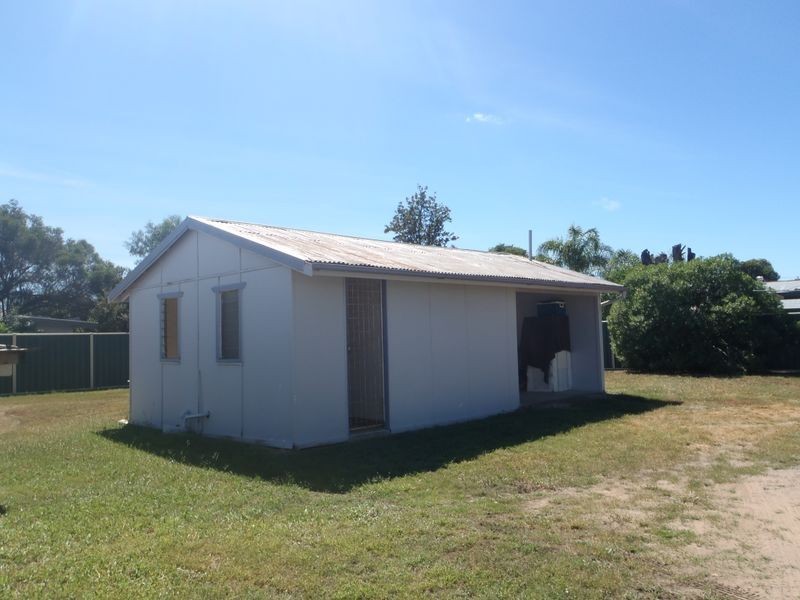 2/2 Arthur Street, Roma QLD 4455